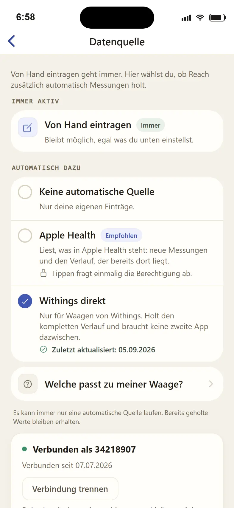 App-Screenshot Datenquelle: Withings ist die aktive, verbundene Quelle, darunter Apple Health und manuelle Eingabe. Die Quelle lässt sich jederzeit wechseln, bereits importierte Werte bleiben erhalten.