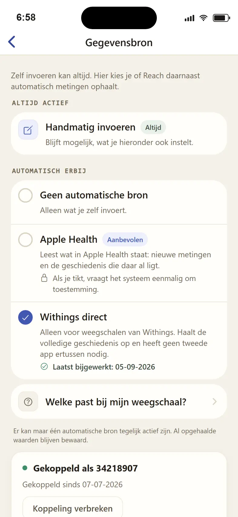 App-screenshot Gegevensbron: Withings is de actieve, verbonden bron, daaronder Apple Health en handmatige invoer. Je kunt de bron altijd wisselen, waarden die je al hebt geïmporteerd blijven behouden.